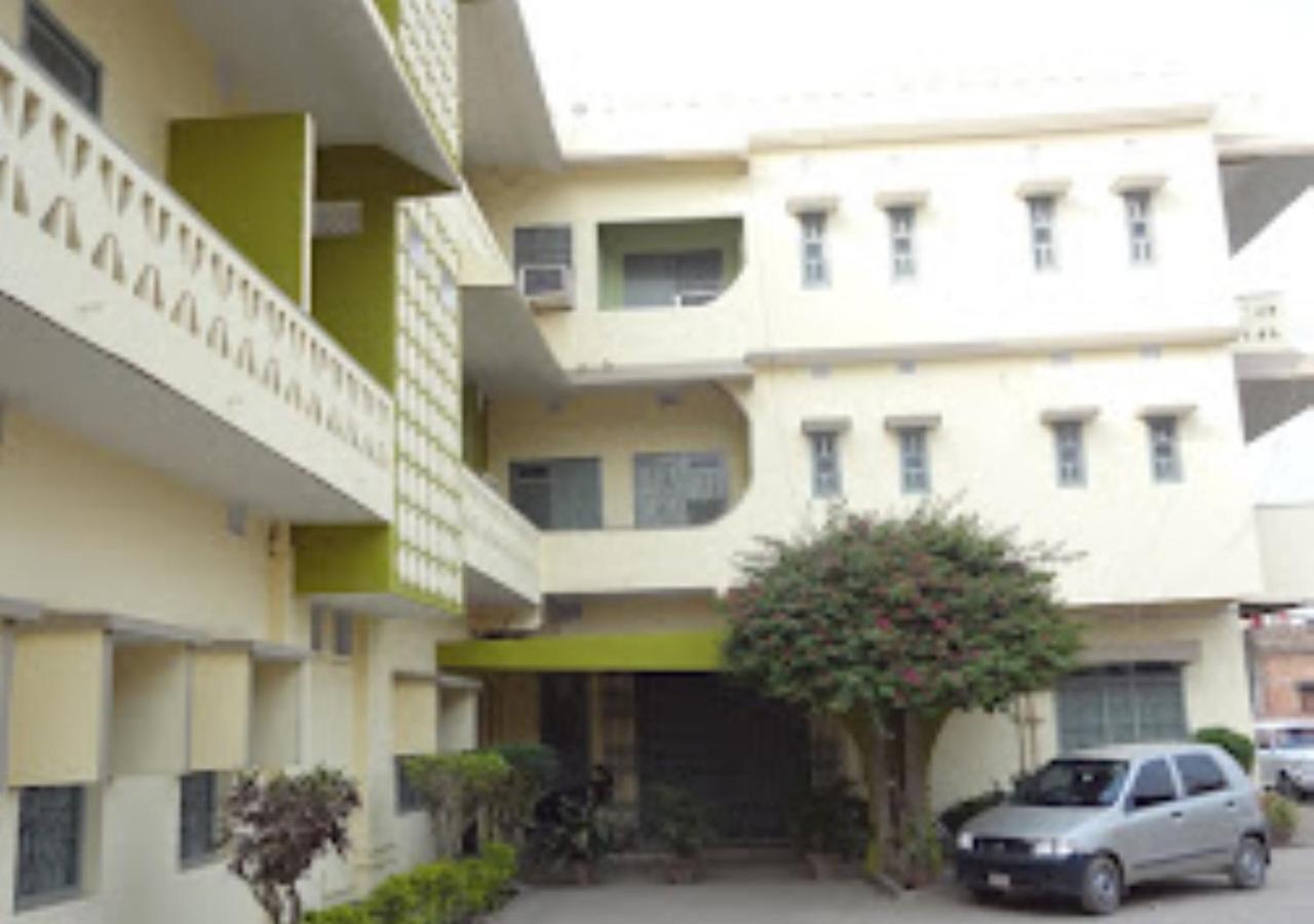 Saharsa Vijieya Hotel Bihar מראה חיצוני תמונה